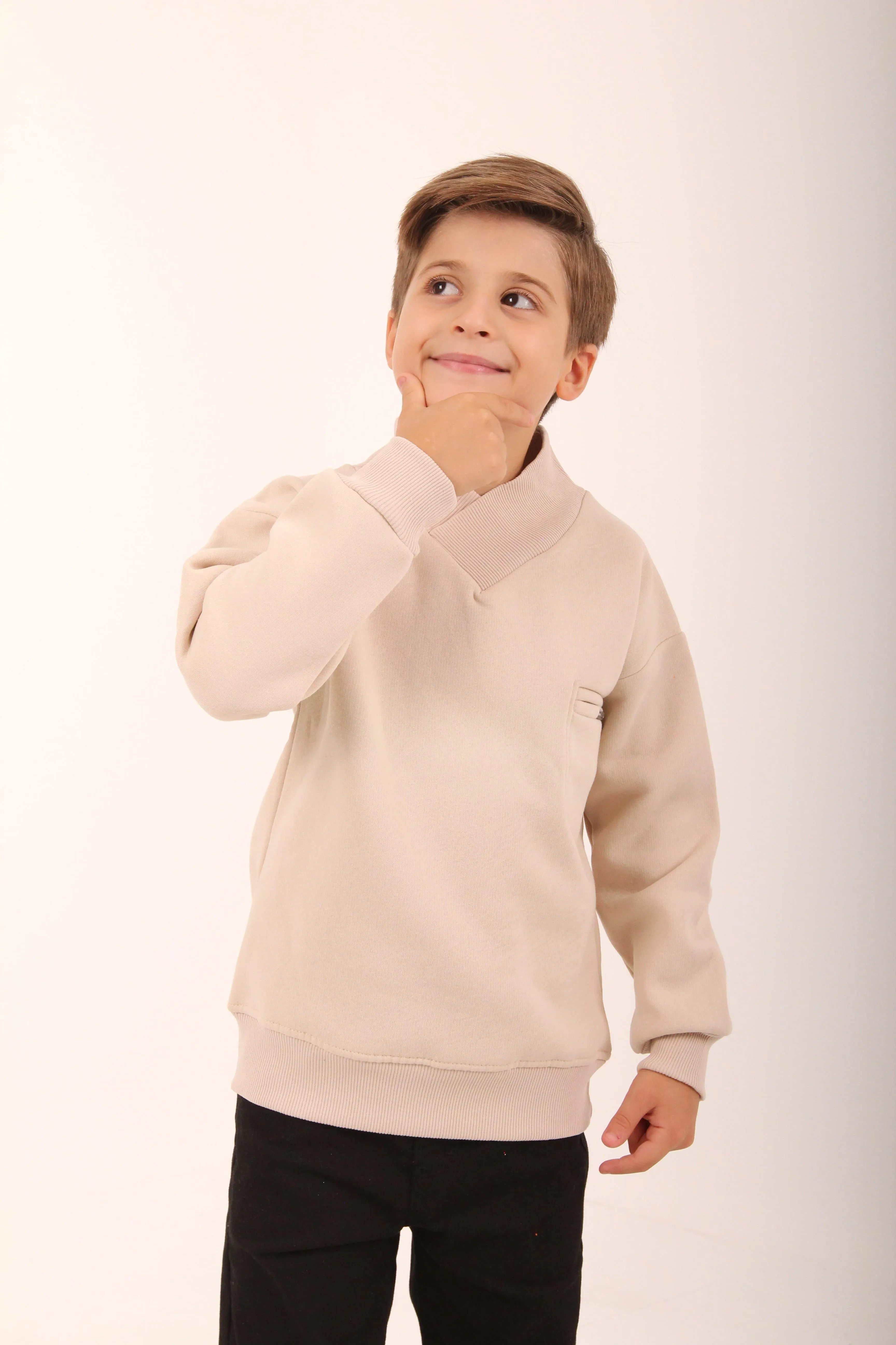 cep detayli içi polarli erkek çocuk sweatshirt