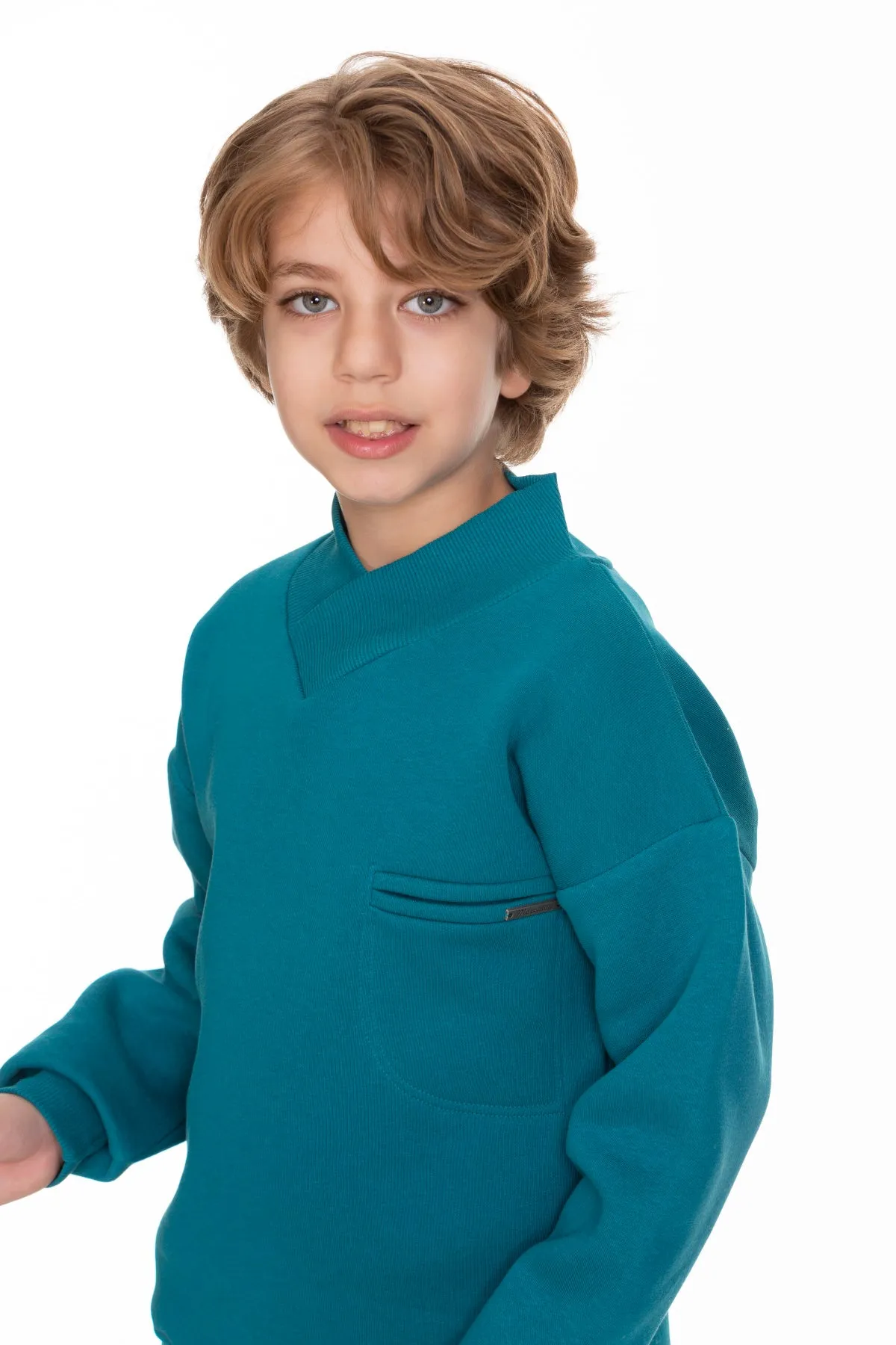 cep detayli içi polarli erkek çocuk sweatshirt