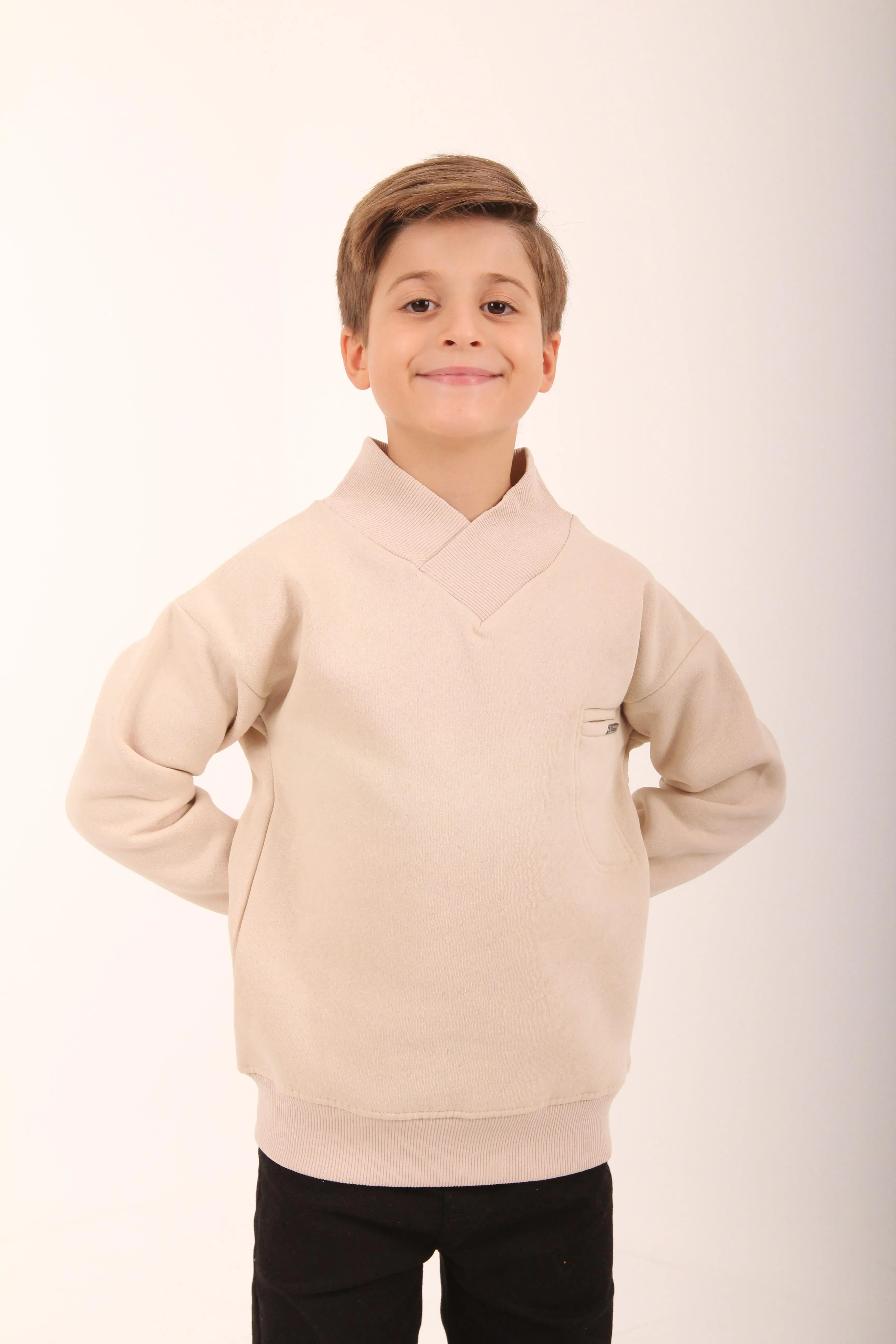cep detayli içi polarli erkek çocuk sweatshirt