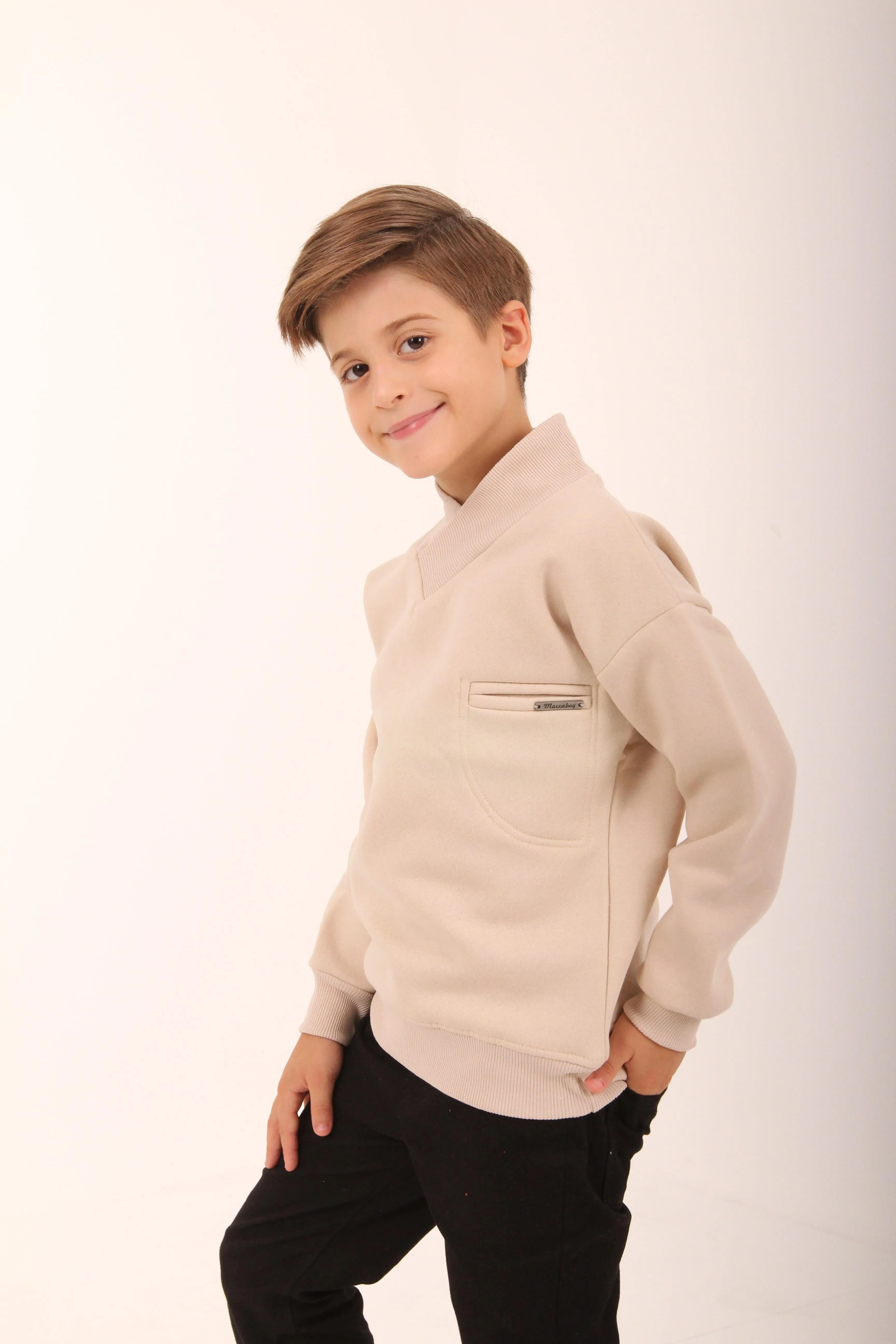 cep detayli içi polarli erkek çocuk sweatshirt