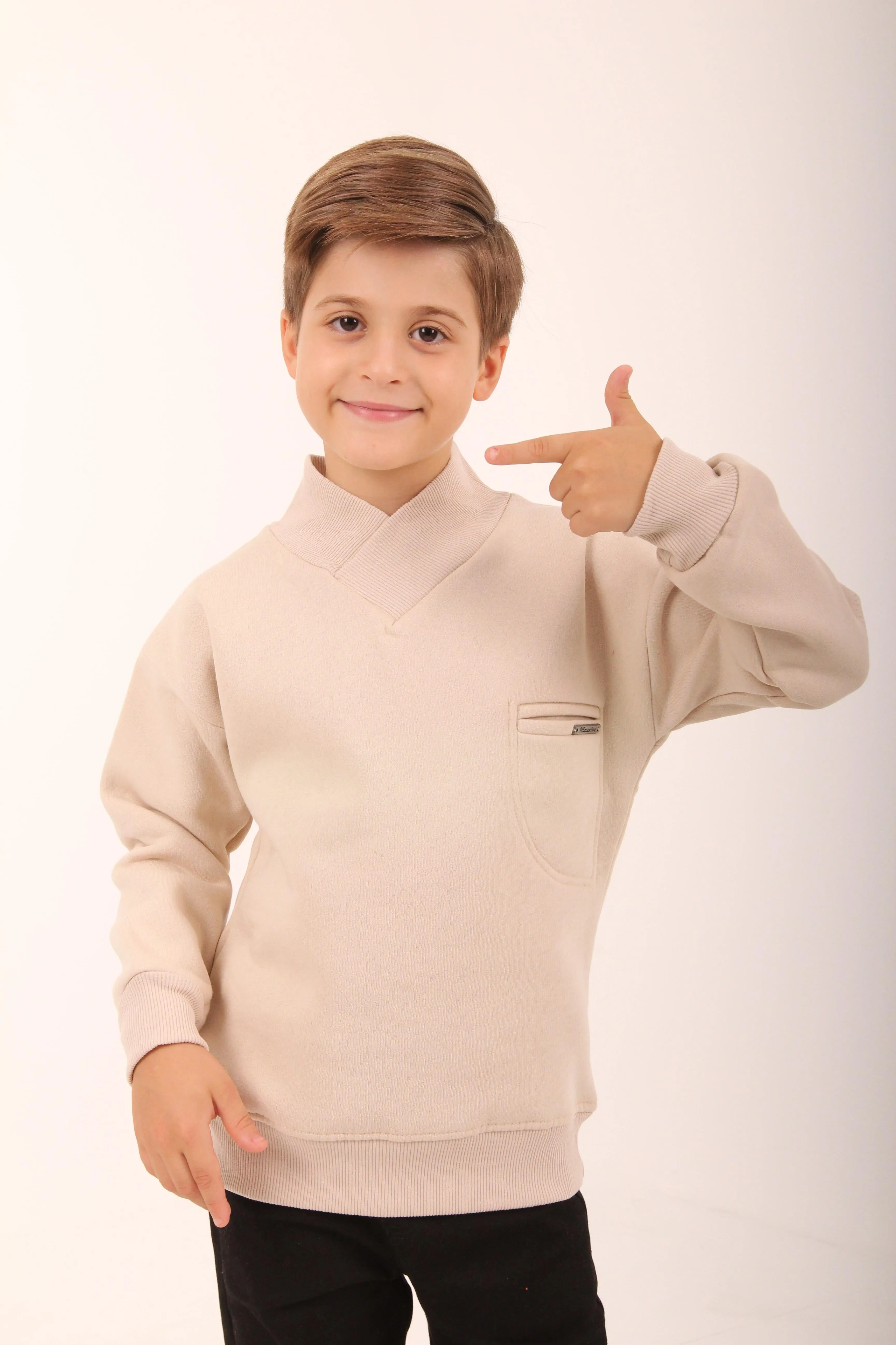 cep detayli içi polarli erkek çocuk sweatshirt